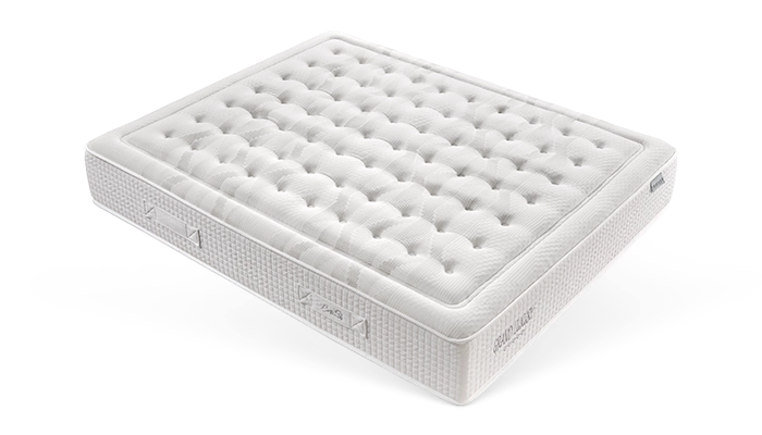 Grand-luxury-izo.webp