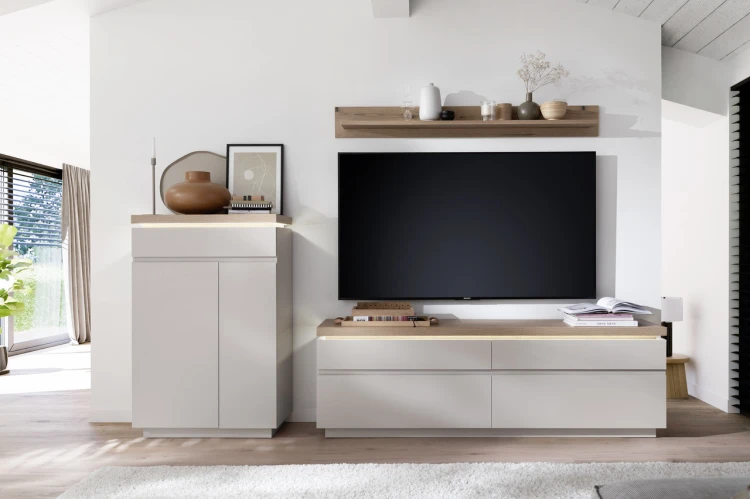 1280x853_product_media_Remolino_Kaschmir_W03_mit_Beleuchtung_frontal_im_Milieu_MIL_12802_25_fein_Easy_Resize_com-j.webp