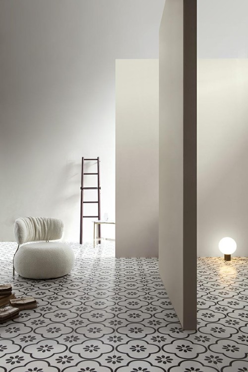 HE510-3_low teddy_2.jpg