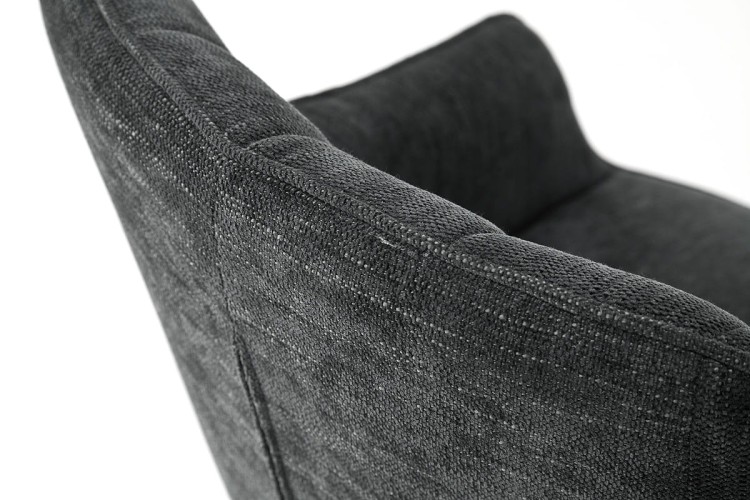 00b0e8264981c35251b57cfdd15ab79b