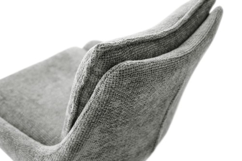 Parker_4_Fuss_Stuhl_Gestell_schwarz_Detail_Rueckenlehne_Kissen_DET_10303_23_grob(1).jpg