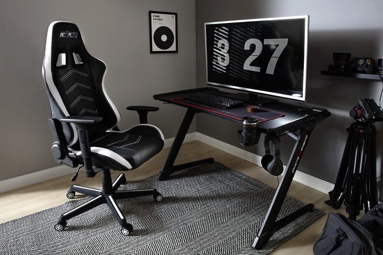 DX_Racer_1_Gaming_Desk_40188_SW_mit_MC_Racing_A22_Chair_62333_SW_LED_aus_MIL_271_21_grob.jpg