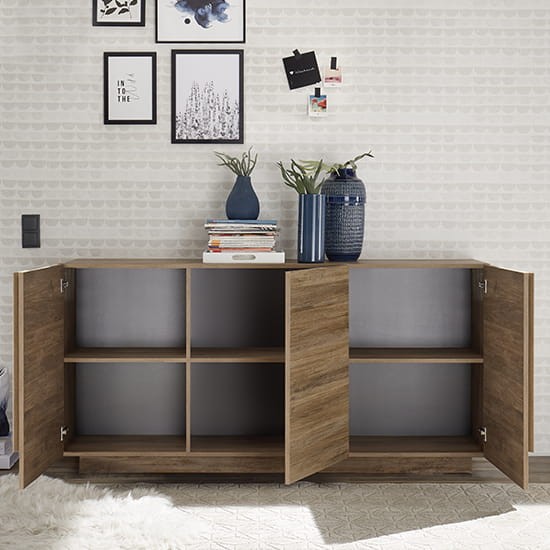 jining_sideboard_3_doors_oak_1.jpg